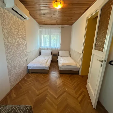 شقة Emilia Balatonszárszó
